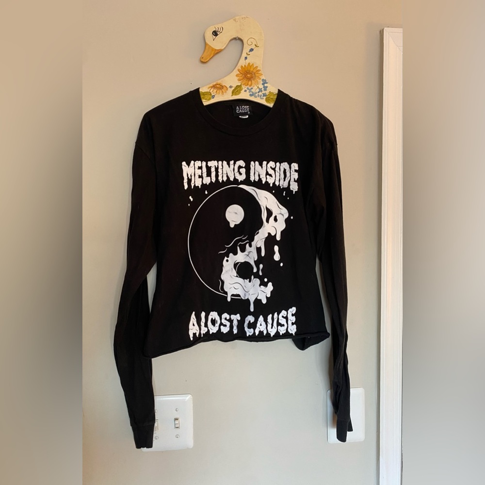 A lost cause melting inside yin Yang long sleeve tee graphic tee medium